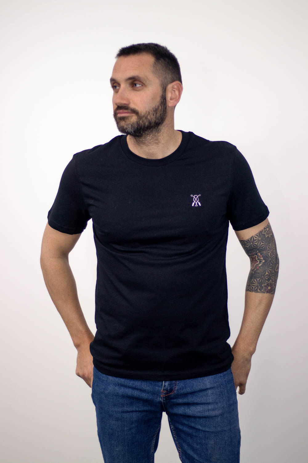 Camiseta Negra 100% Algodón - Confort Casual